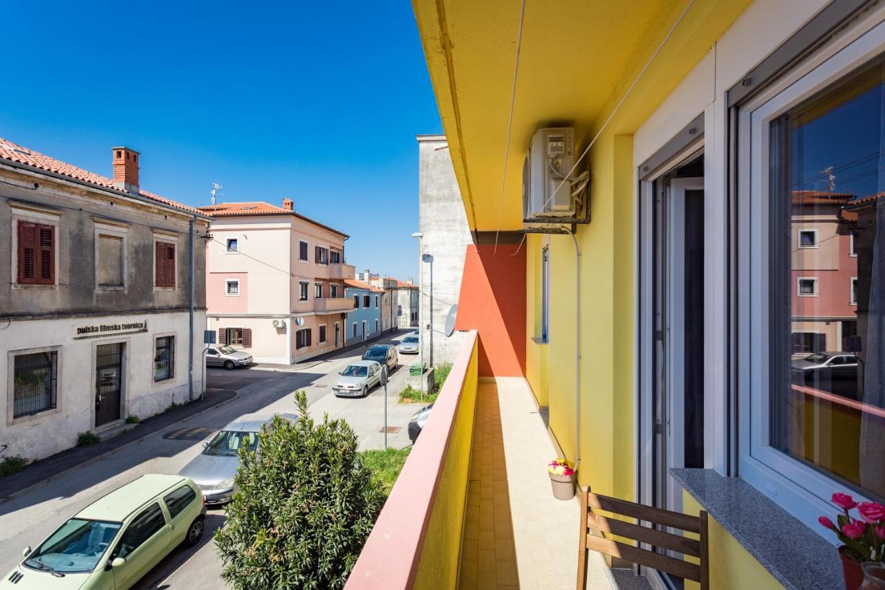 Sunny Apartment Ili Near Amfiteatar Pula Luaran gambar