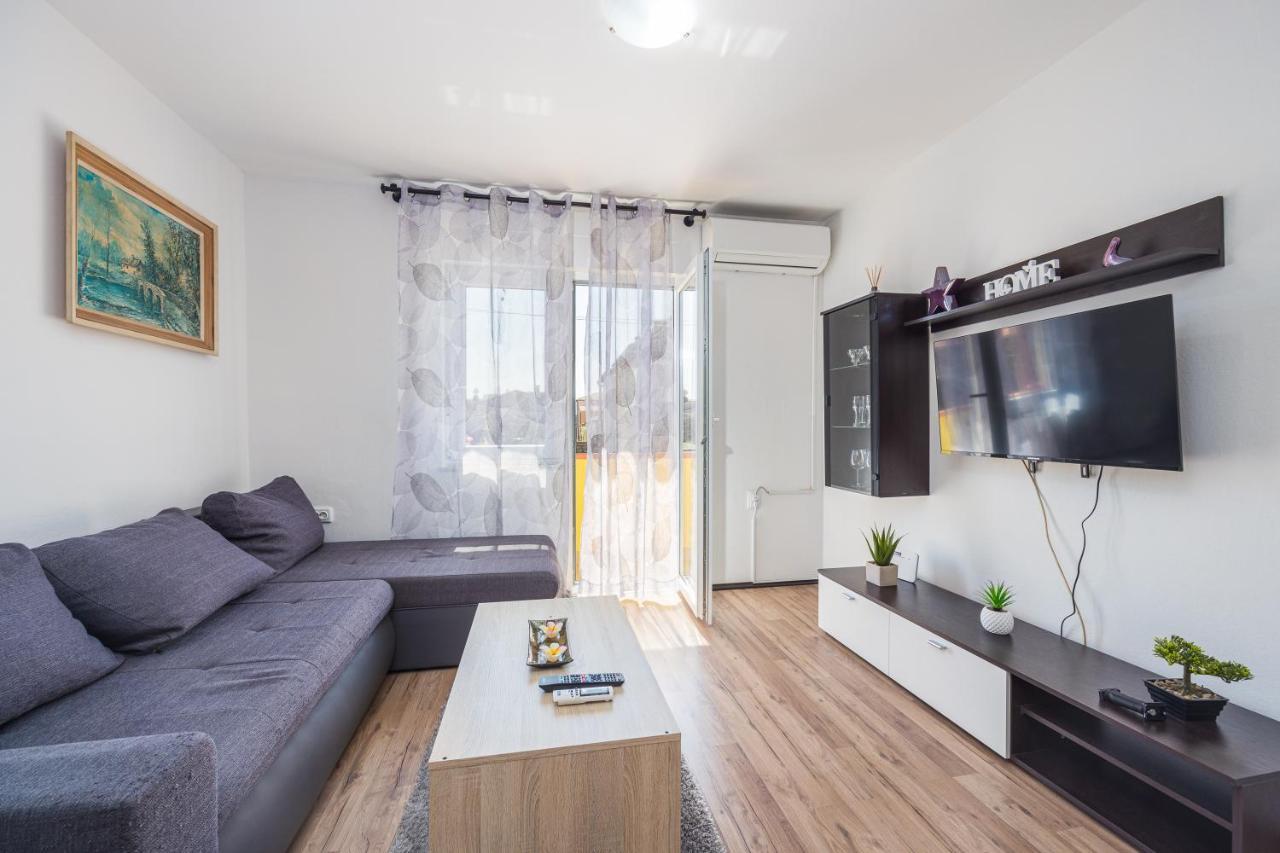 Sunny Apartment Ili Near Amfiteatar Pula Luaran gambar